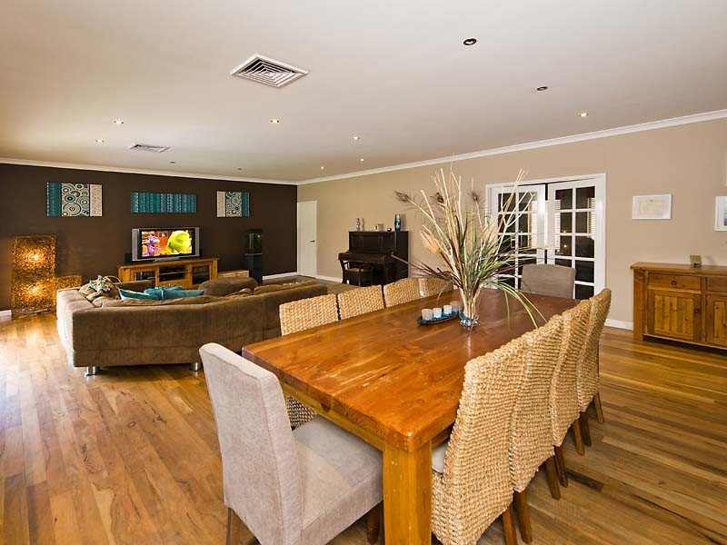 10 Dublin Lane, Canning Vale WA 6155