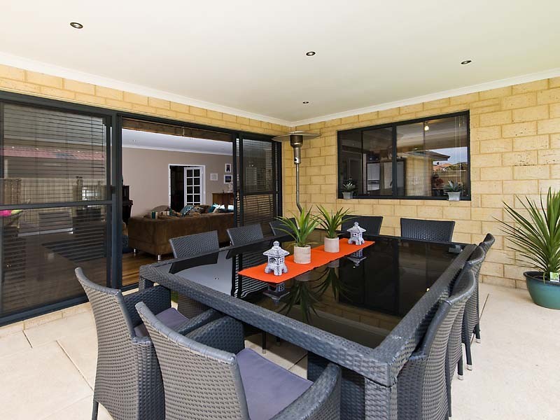 10 Dublin Lane, Canning Vale WA 6155