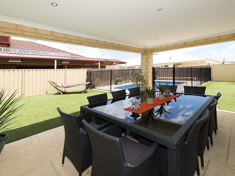 10 Dublin Lane, Canning Vale WA 6155