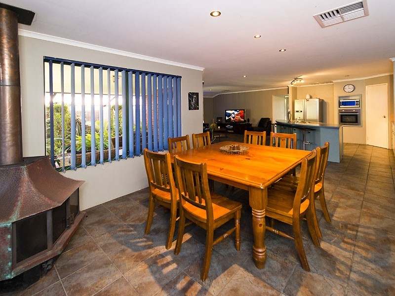 18 Tincurrin Drive, Southern River WA 6110