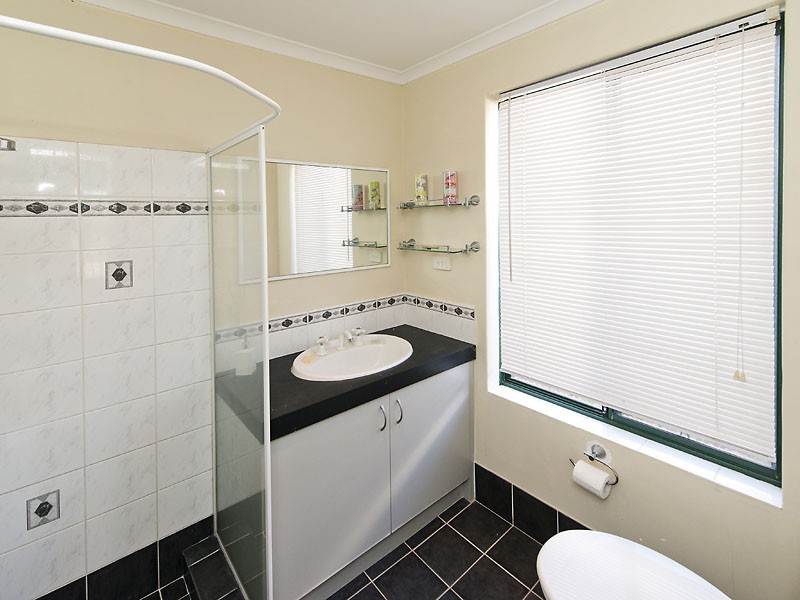 18 Tincurrin Drive, Southern River WA 6110