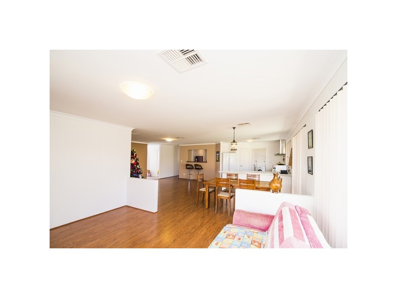 183 Fraser Road North, Canning Vale WA 6155