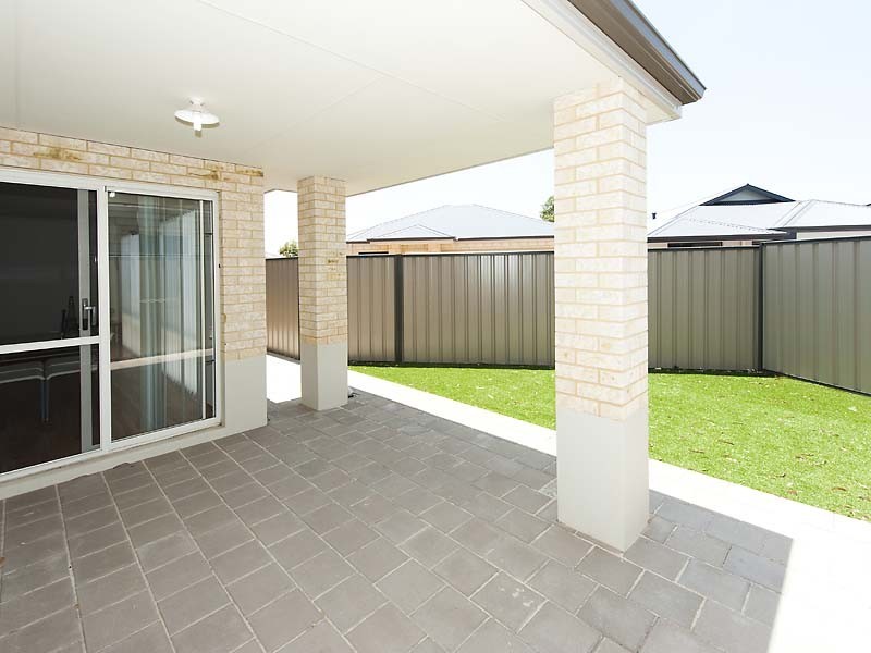 Unit 5 – 23 Frost Bend, Piara Waters WA 6112