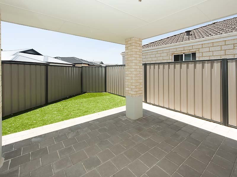 Unit 5 – 23 Frost Bend, Piara Waters WA 6112
