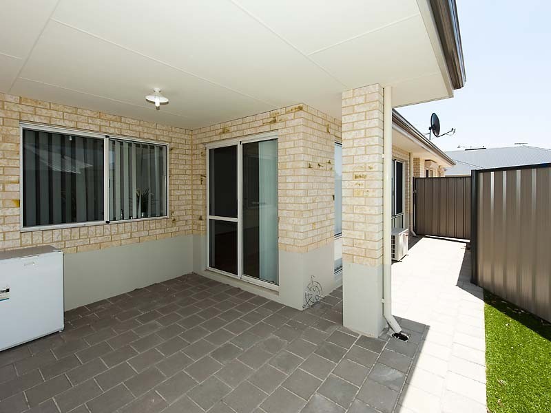 Unit 5 – 23 Frost Bend, Piara Waters WA 6112