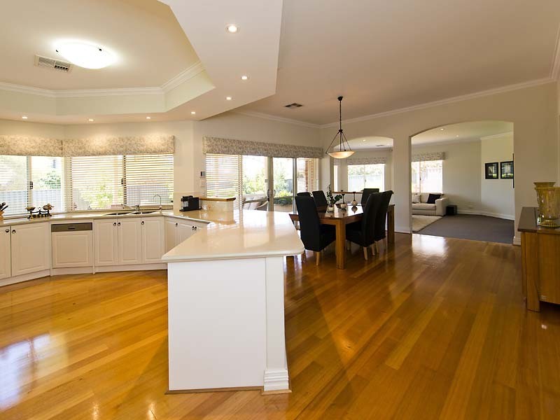 196 Wright Road, Harrisdale WA 6112