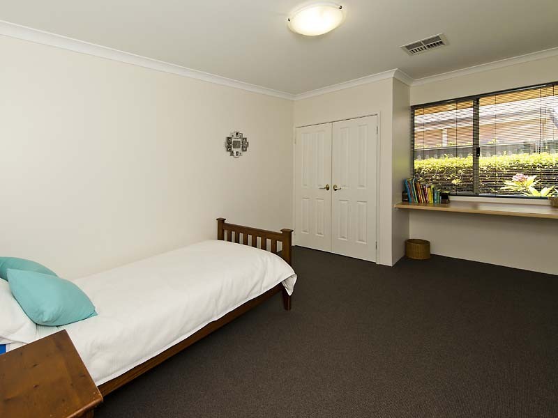 196 Wright Road, Harrisdale WA 6112