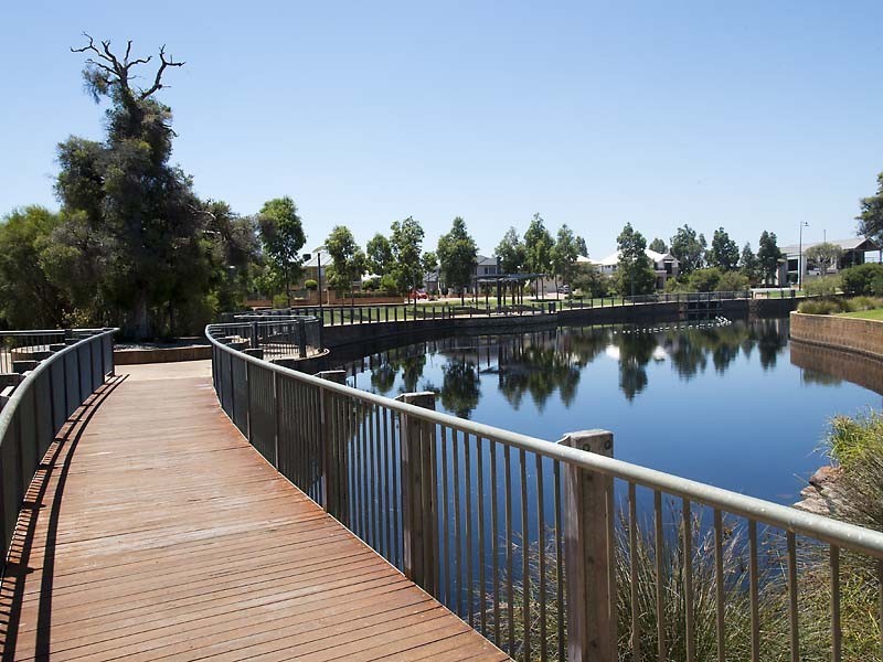 196 Wright Road, Harrisdale WA 6112