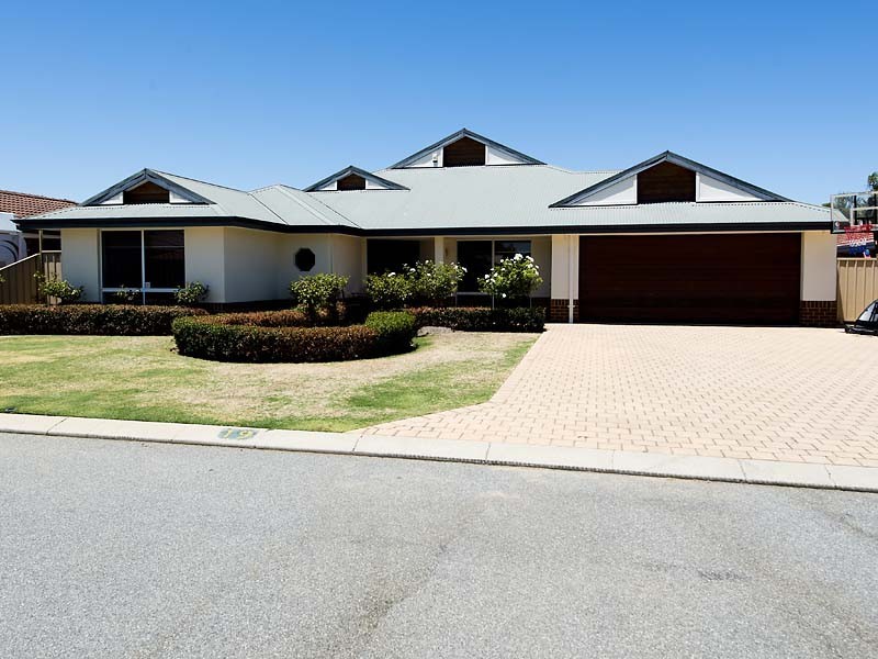 19 Brookside Square, Canning Vale WA 6155