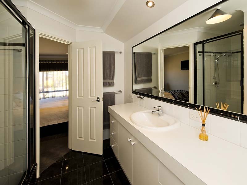 19 Brookside Square, Canning Vale WA 6155