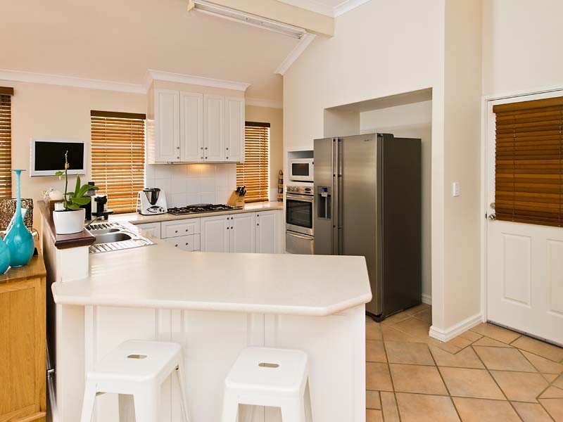 19 Brookside Square, Canning Vale WA 6155