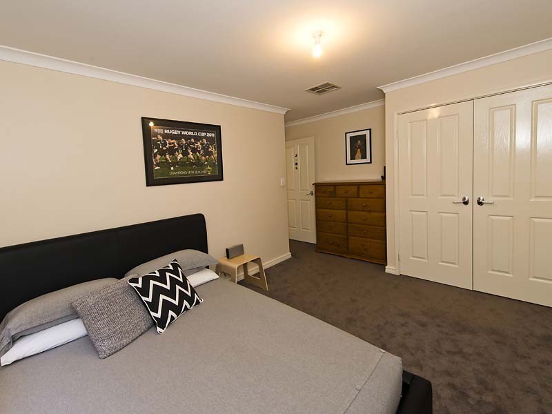 19 Brookside Square, Canning Vale WA 6155