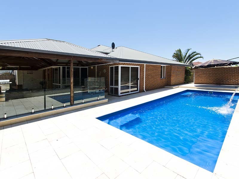 19 Brookside Square, Canning Vale WA 6155