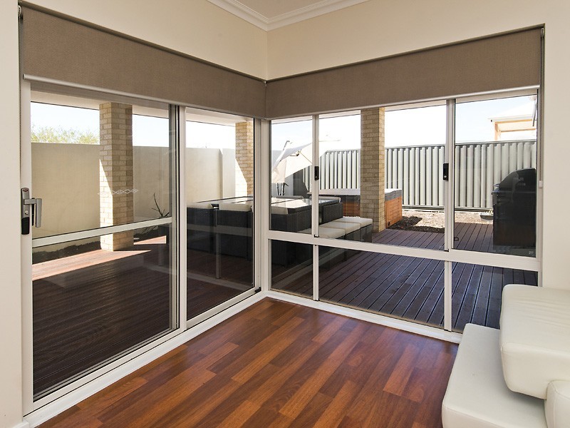 37 Strathclyde Circuit, Champion Lakes WA 6111