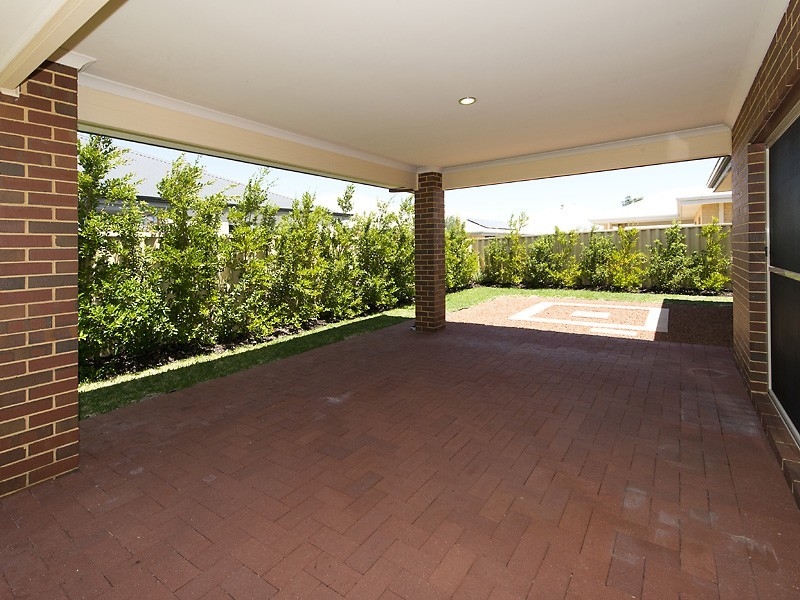 12 Baillon Pass, Harrisdale WA 6112