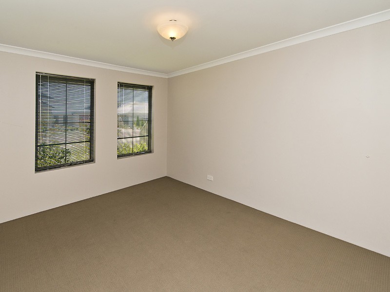 12 Baillon Pass, Harrisdale WA 6112