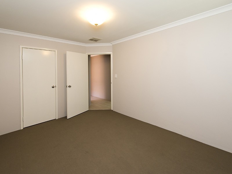 12 Baillon Pass, Harrisdale WA 6112