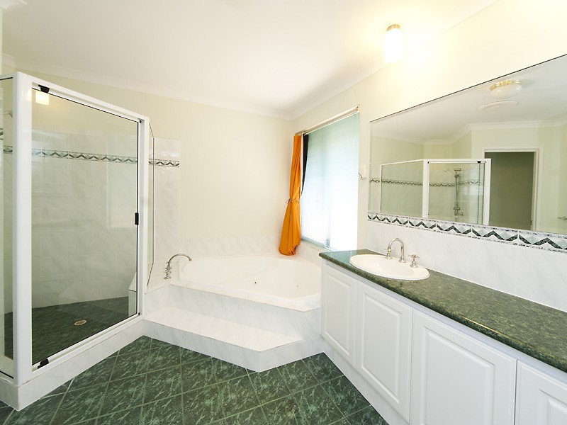 15 Burnside Terrace, Canning Vale WA 6155
