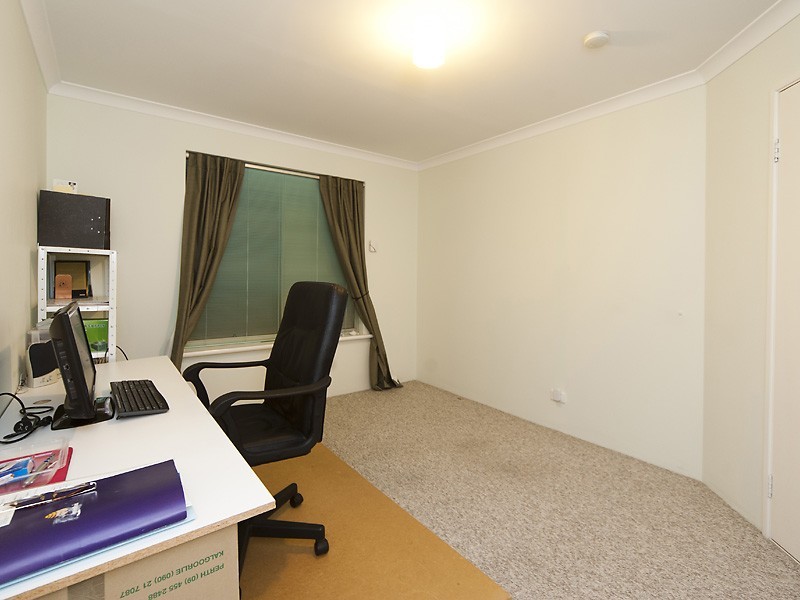 15 Burnside Terrace, Canning Vale WA 6155