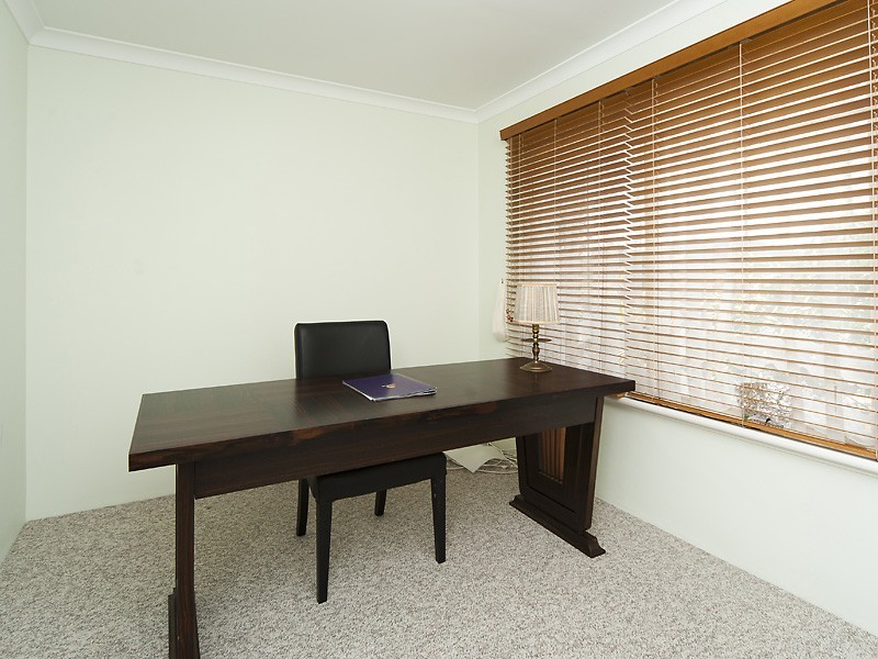 15 Burnside Terrace, Canning Vale WA 6155