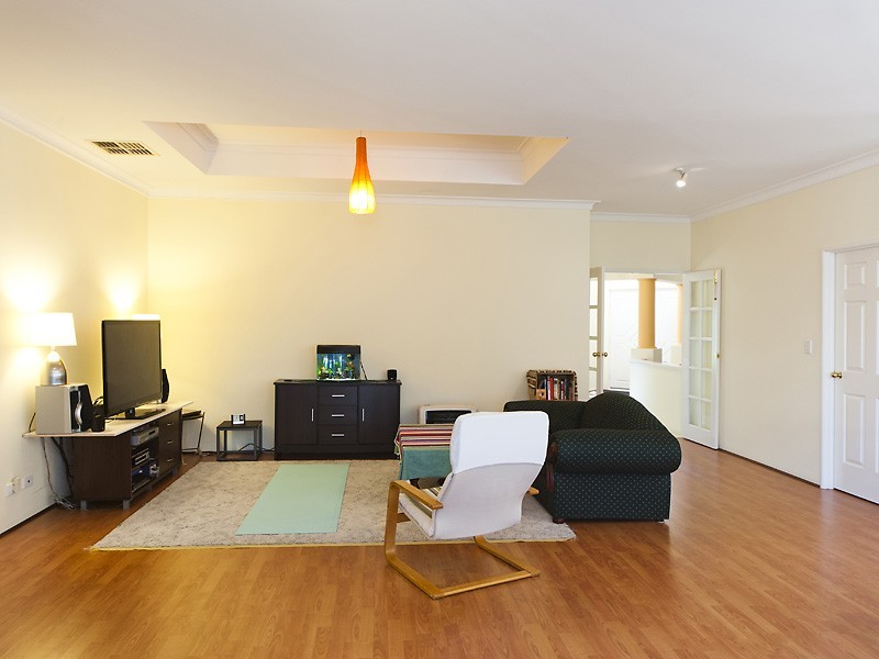 15 Burnside Terrace, Canning Vale WA 6155