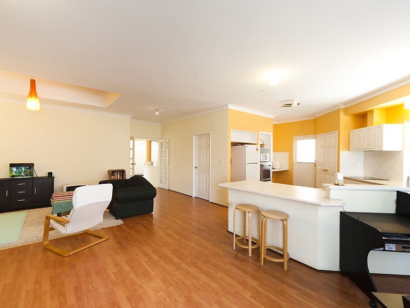 15 Burnside Terrace, Canning Vale WA 6155