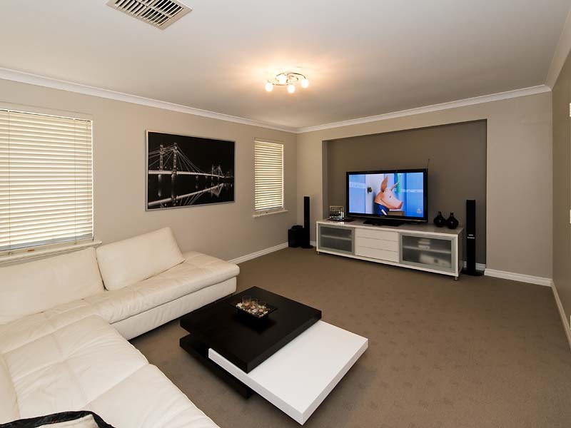 56 Dumbarton Road, Canning Vale WA 6155