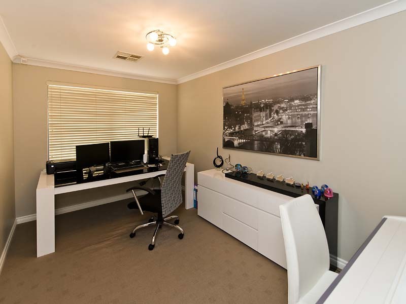 56 Dumbarton Road, Canning Vale WA 6155