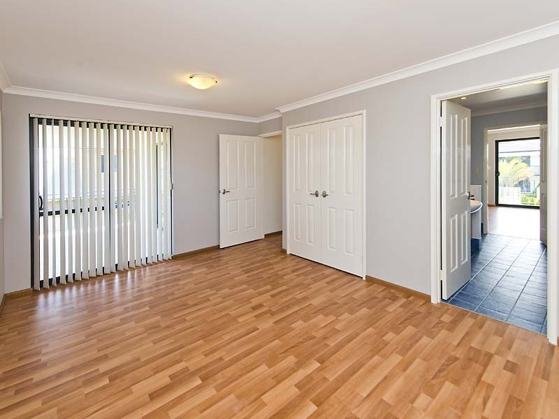 21 Arrowgrass Road, Canning Vale WA 6155