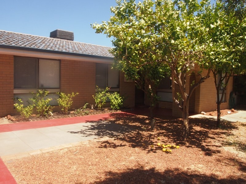 15 Rigden Street, Armadale WA 6112