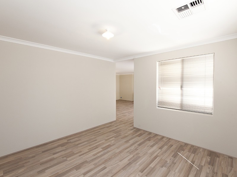 1/33 Kirkpatrick Court, Seville Grove WA 6112