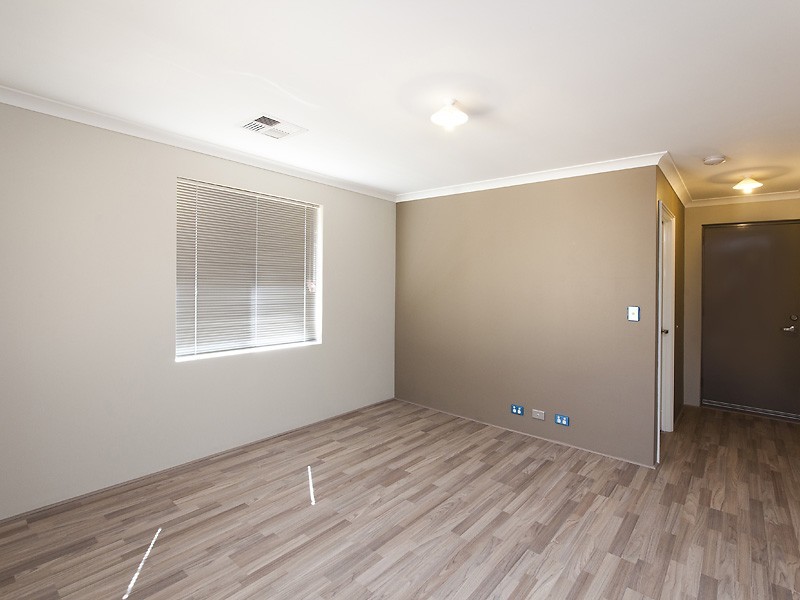 1/33 Kirkpatrick Court, Seville Grove WA 6112