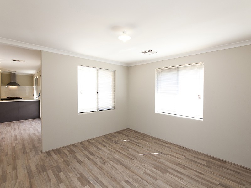 1/33 Kirkpatrick Court, Seville Grove WA 6112