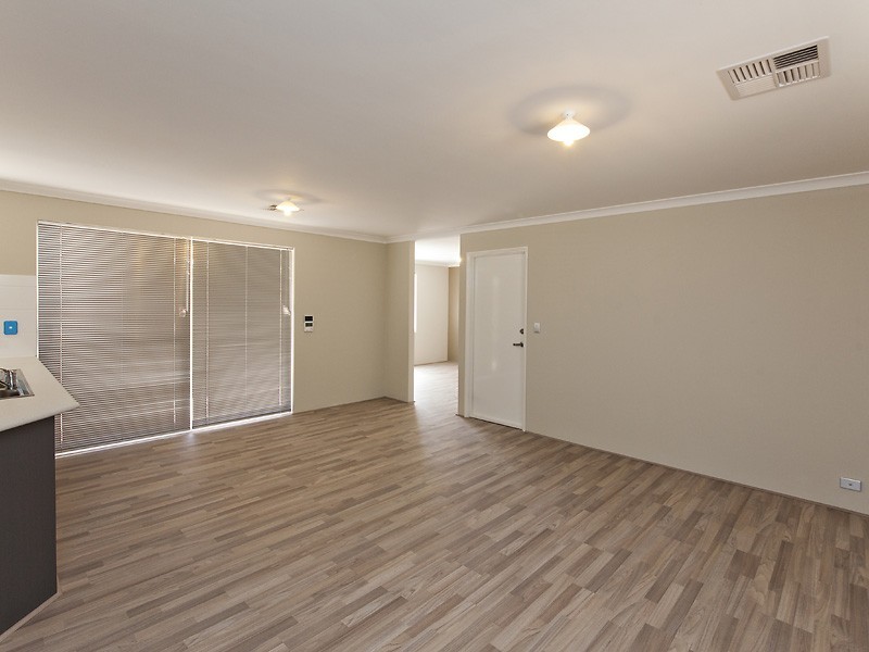 1/33 Kirkpatrick Court, Seville Grove WA 6112