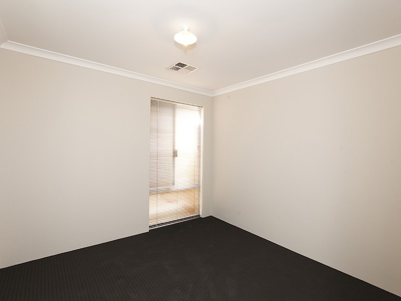 1/33 Kirkpatrick Court, Seville Grove WA 6112