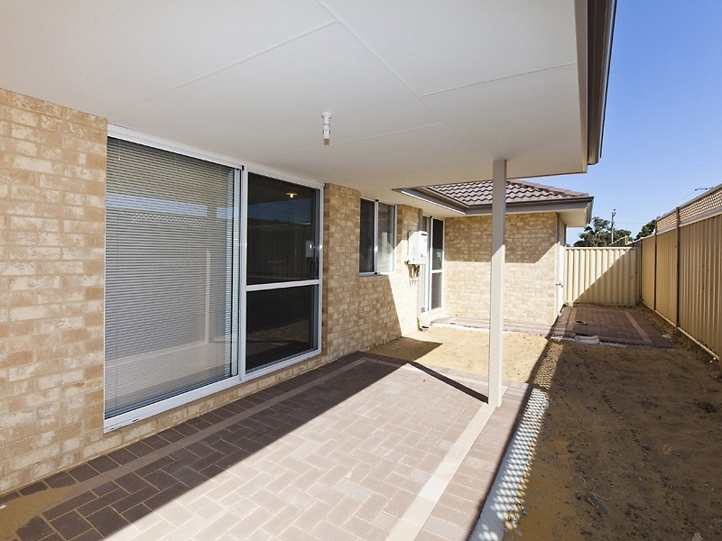 1/33 Kirkpatrick Court, Seville Grove WA 6112