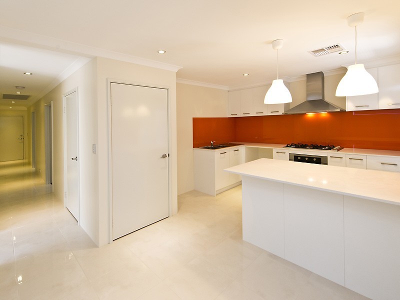 30 Mirima Way, Wandi WA 6167