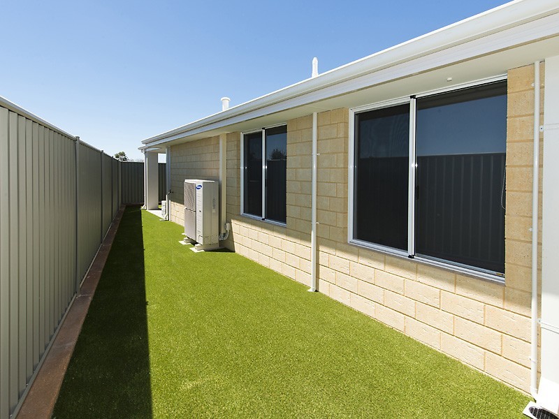 30 Mirima Way, Wandi WA 6167