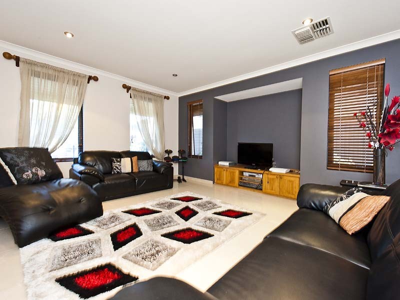 3 Caversham Bend, Southern River WA 6110