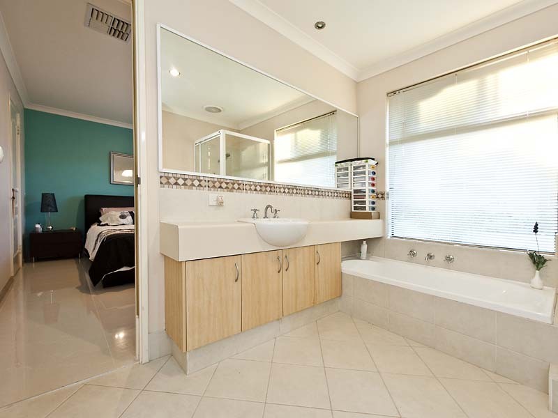 3 Caversham Bend, Southern River WA 6110