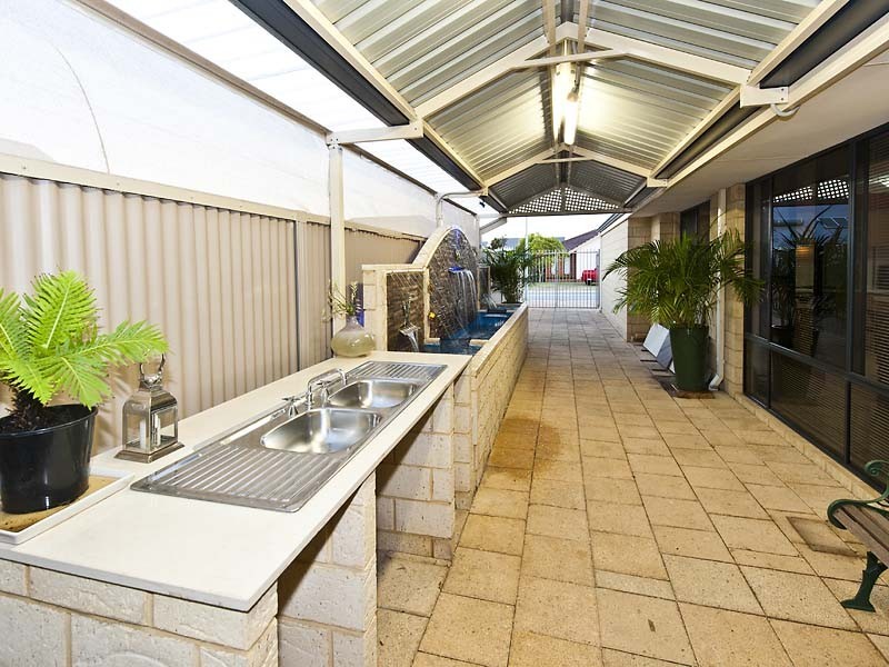 3 Caversham Bend, Southern River WA 6110