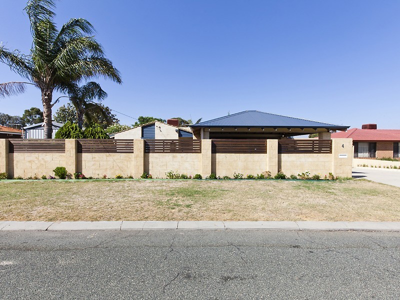 4 Chifley Place, Huntingdale WA 6110