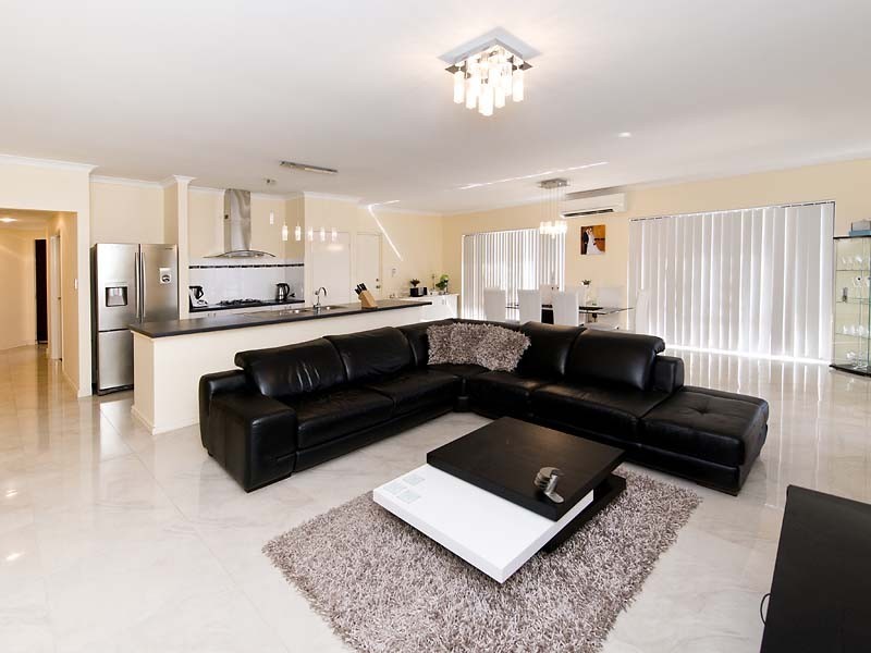 4 Magdalen Loop, Piara Waters WA 6112