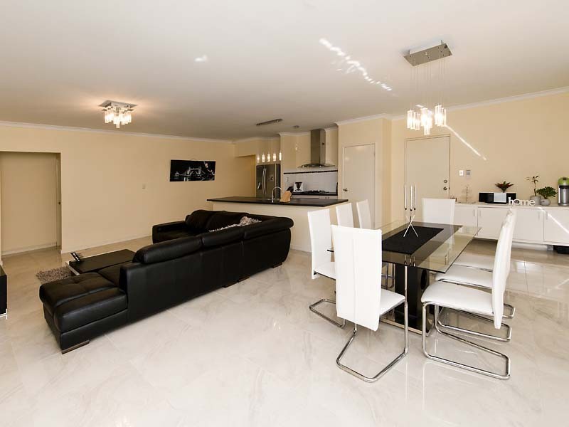 4 Magdalen Loop, Piara Waters WA 6112