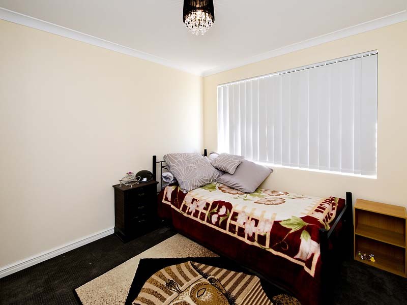 4 Magdalen Loop, Piara Waters WA 6112