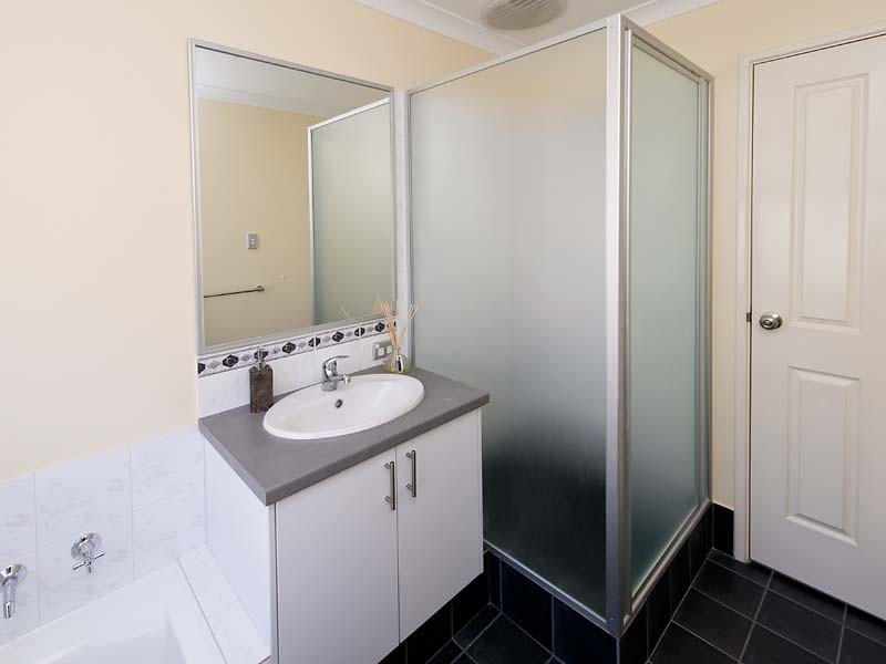 4 Magdalen Loop, Piara Waters WA 6112