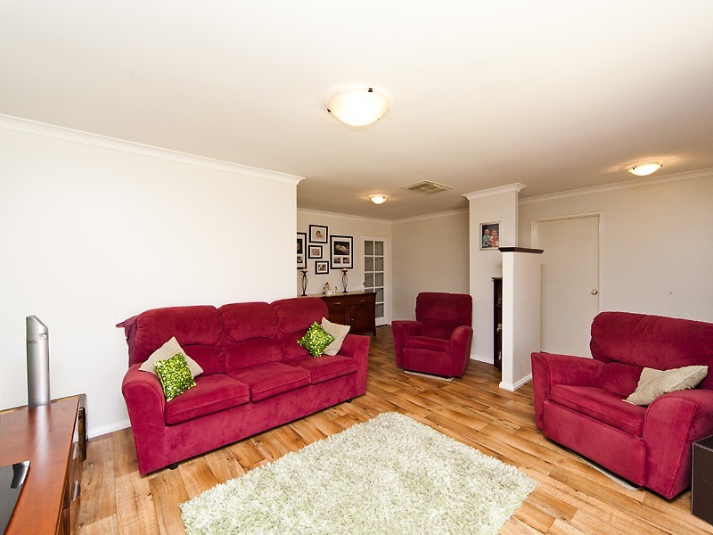 22 Pyrite Court, Forrestfield WA 6058