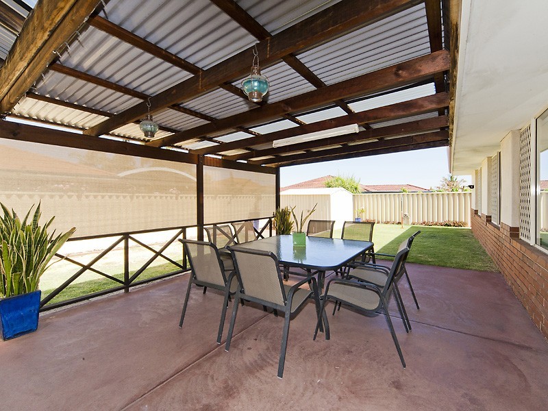 22 Pyrite Court, Forrestfield WA 6058