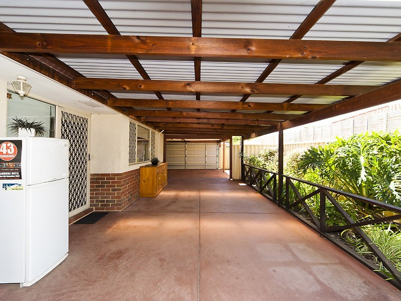 22 Pyrite Court, Forrestfield WA 6058