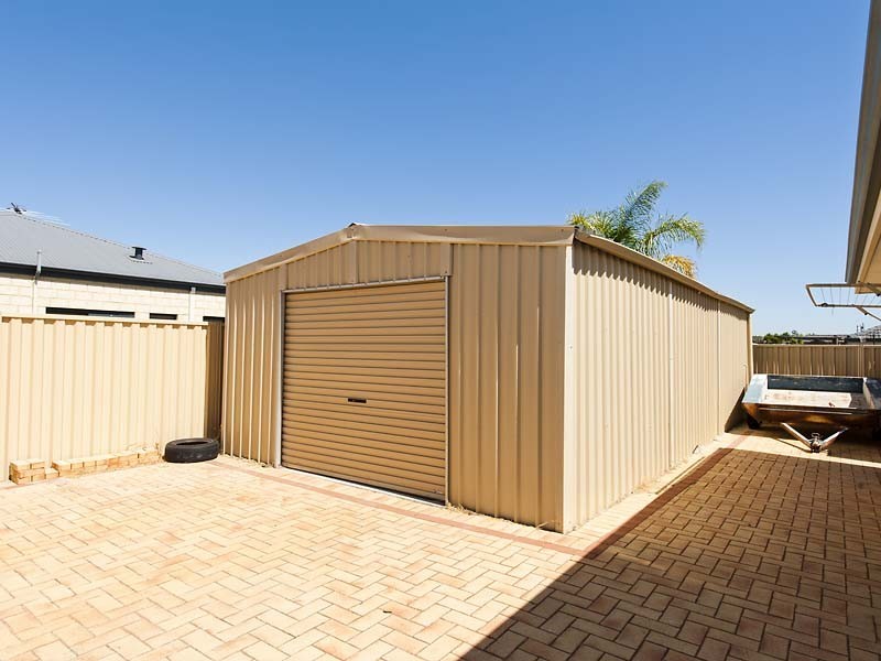 8 Hardwick Boulevard, Canning Vale WA 6155